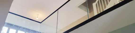 Glazen balustrade vide