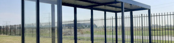 Glazen fietsoverkapping in Overijssel