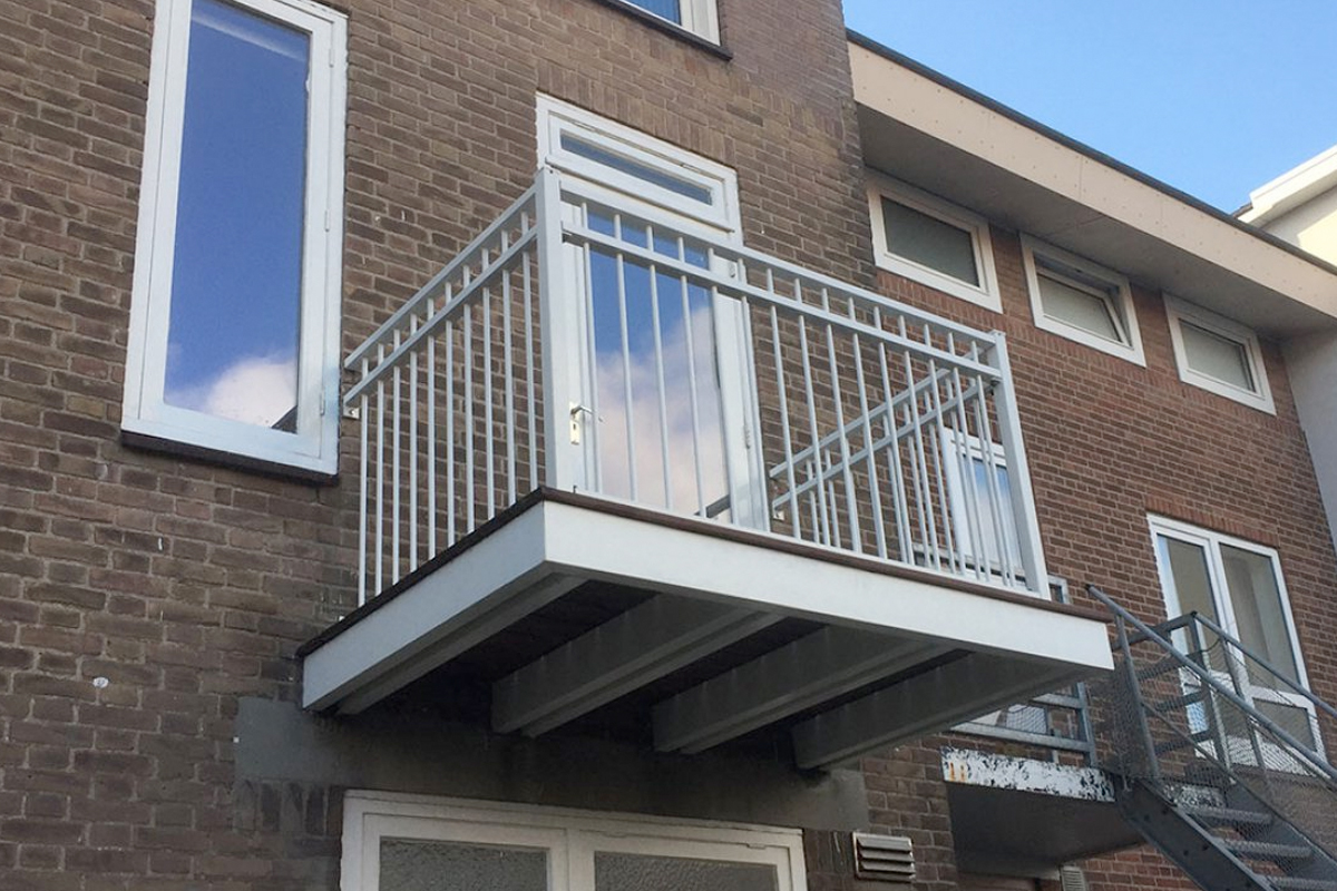 Balkonhek in Almelo