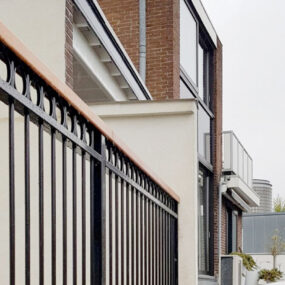 binnen of buiten waar komen stalen balustrades het beste tot hun recht