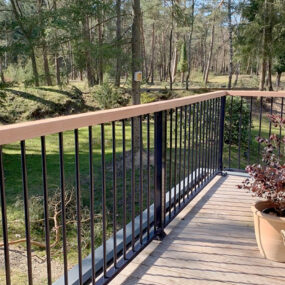 stalen balustrade voor zakelijke panden