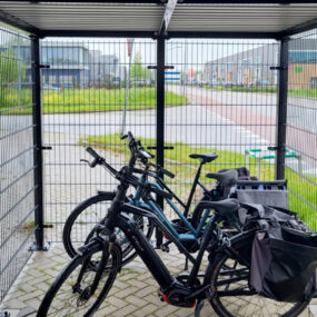 stalen fietsoverkapping voor bedrijven
