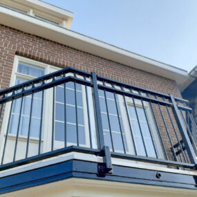 Balkonhekken laten lassen