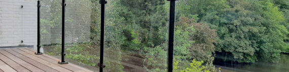 Glazen balustrade in Zwartsluis