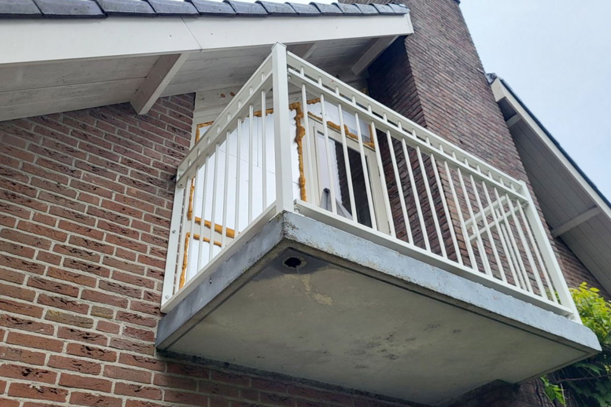 Balkonhek kopen in Genemuiden