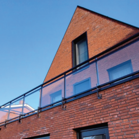 Glazen balustrade in Hasselt