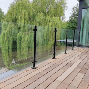 Glazen balustrade in Zwartsluis