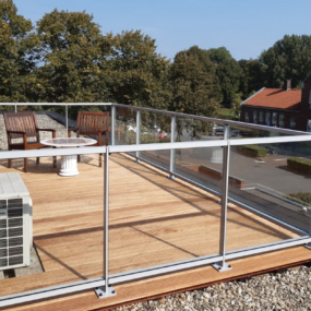 Glazen balustrade in Hardenberg