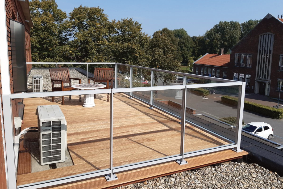 Glazen balustrade in Hardenberg