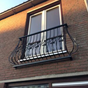 Frans Balkon Buikspijl Raalte