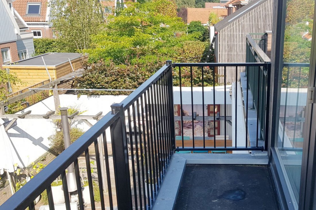 Detail van een gelaste stalen balustrade