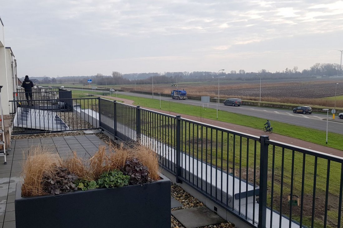 Stalen balustrade met verstek gelaste hoek