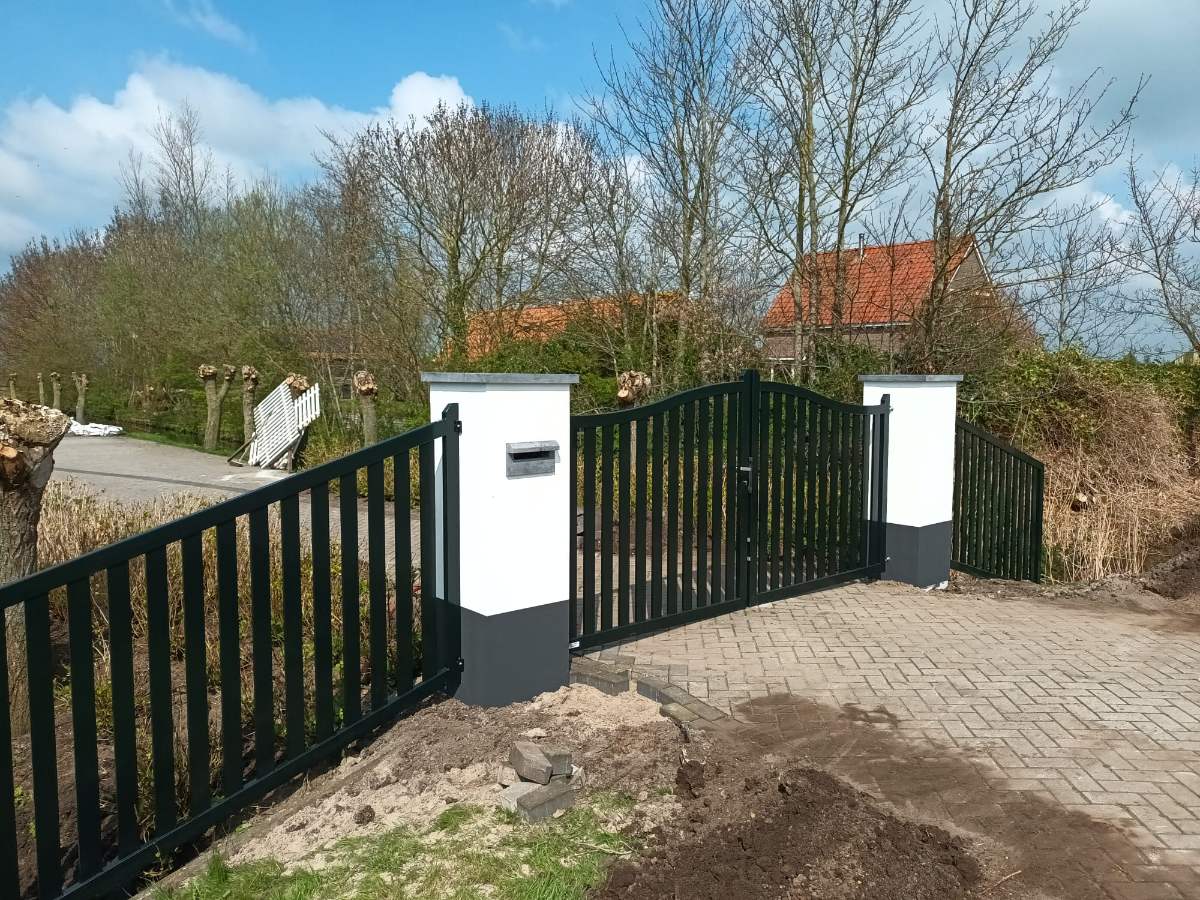 Gepoedercoate stalen poort