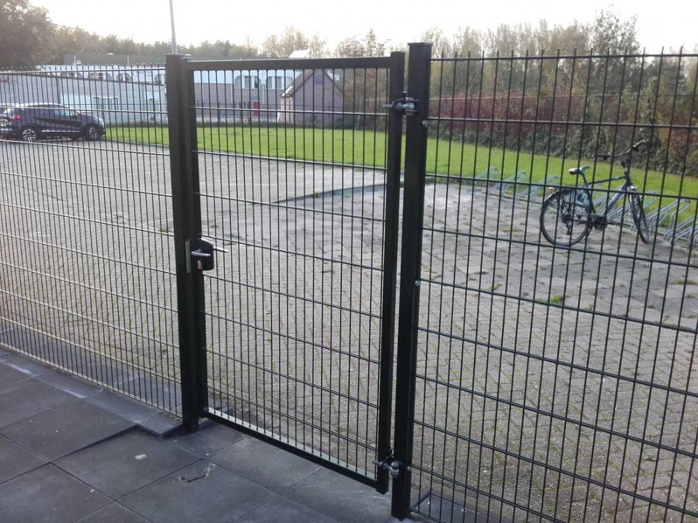Staafmat looppoort met slotkast en scharnieren
