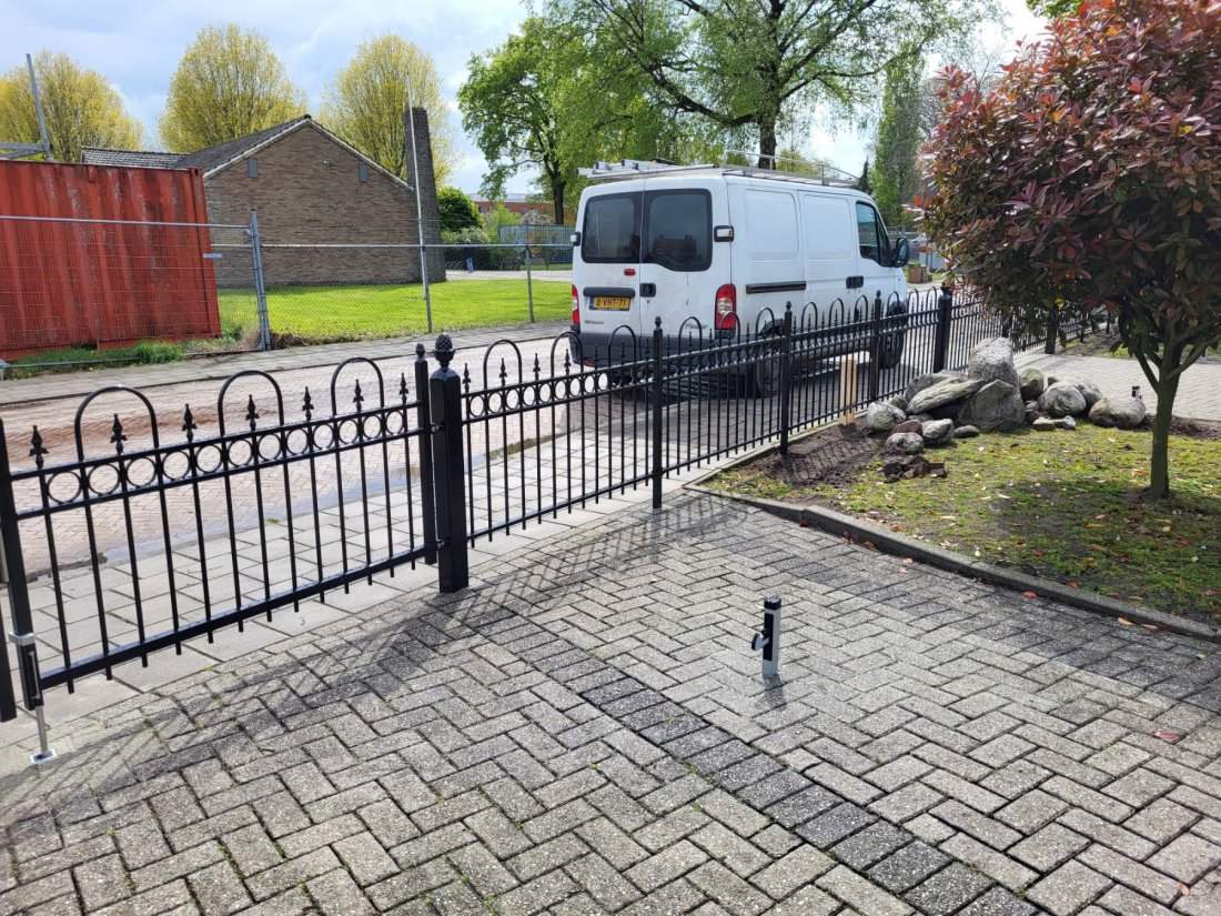 Dubbele stalen poort op maat
